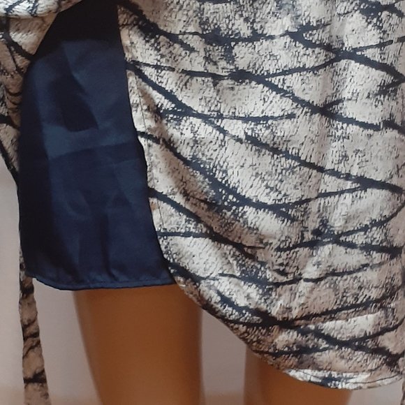 Wrap Dress - Picture 7 of 9